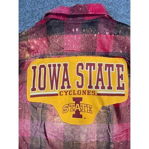 Iowa State Cyclones L Red Plaid Button-Up Flannel Shirt bleached cozy fall